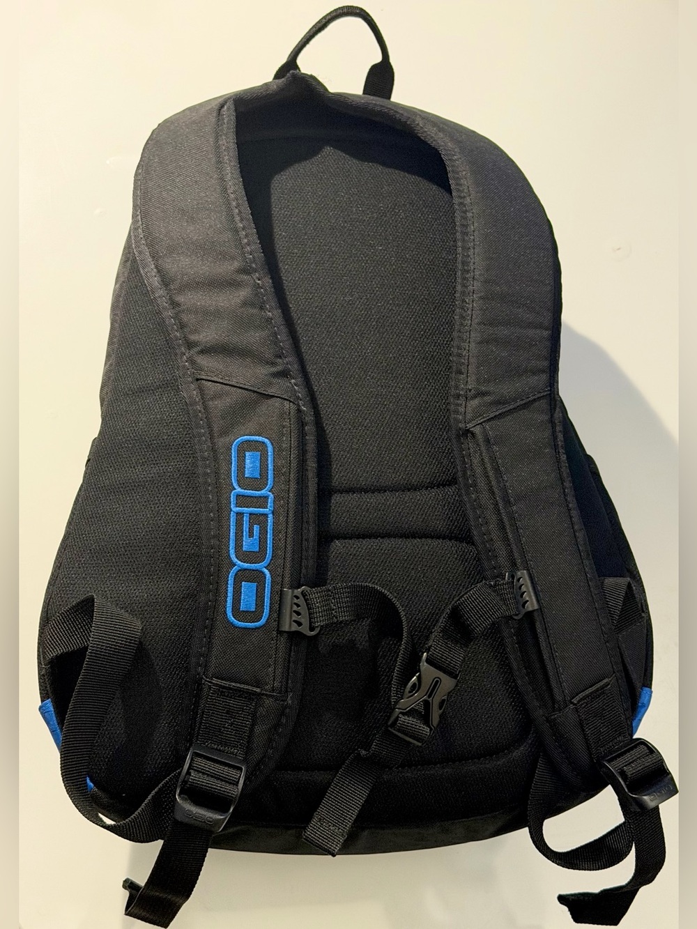 BMW Athletics OGIO Rucksack Sport Backpack - Picture 6 of 6